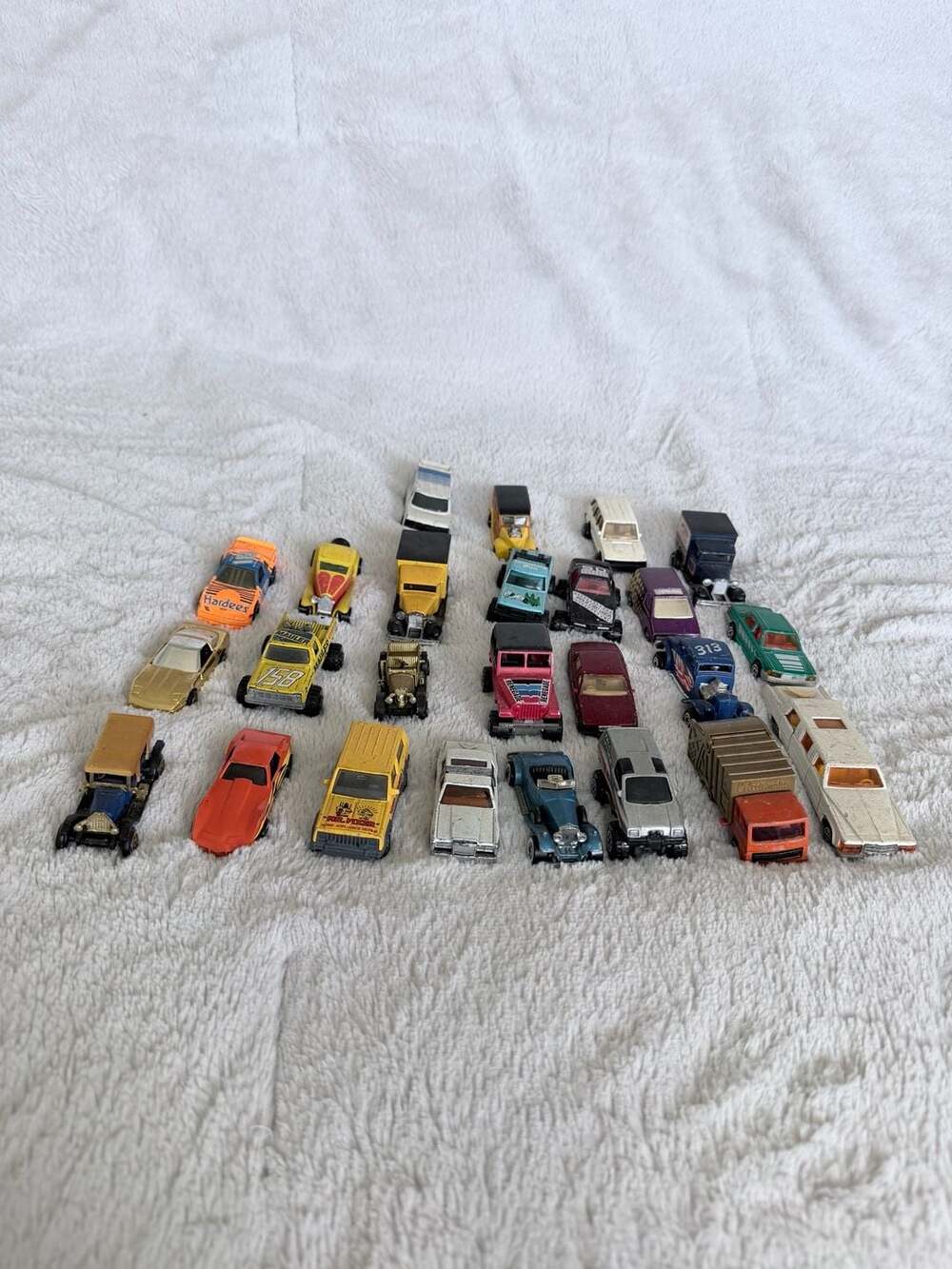 Lot of 26 Vintage Assorted Die-Cast Toy Cars and Trucks, Including Matchbox and